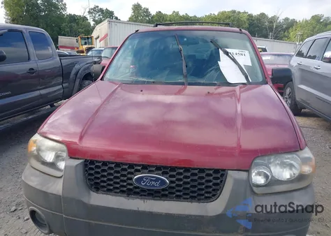 2005 Ford Escape Xlt из США, поврежденный, VIN 1FMYU93145KA87683